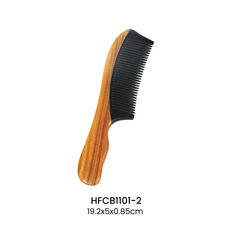 Peigne en bois avec dent antistatique