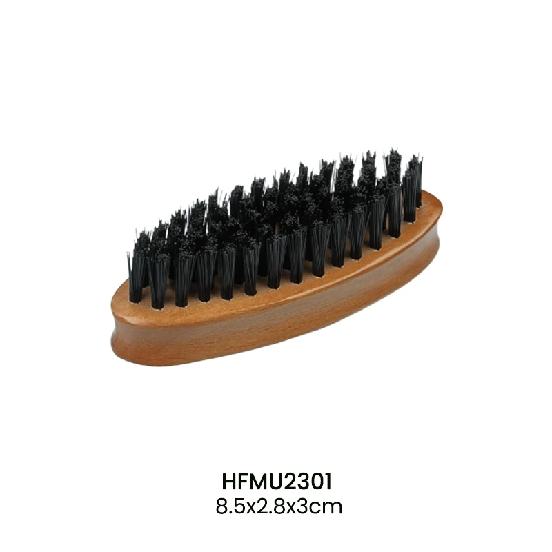 Ensemble de soins pour la barbe &ndash; Brosse &agrave; barbe en poils de sanglier, blaireau et peigne de voyage