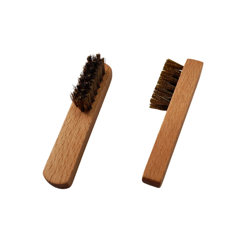 Outil de nettoyage de brosse m&eacute;tallique en laiton