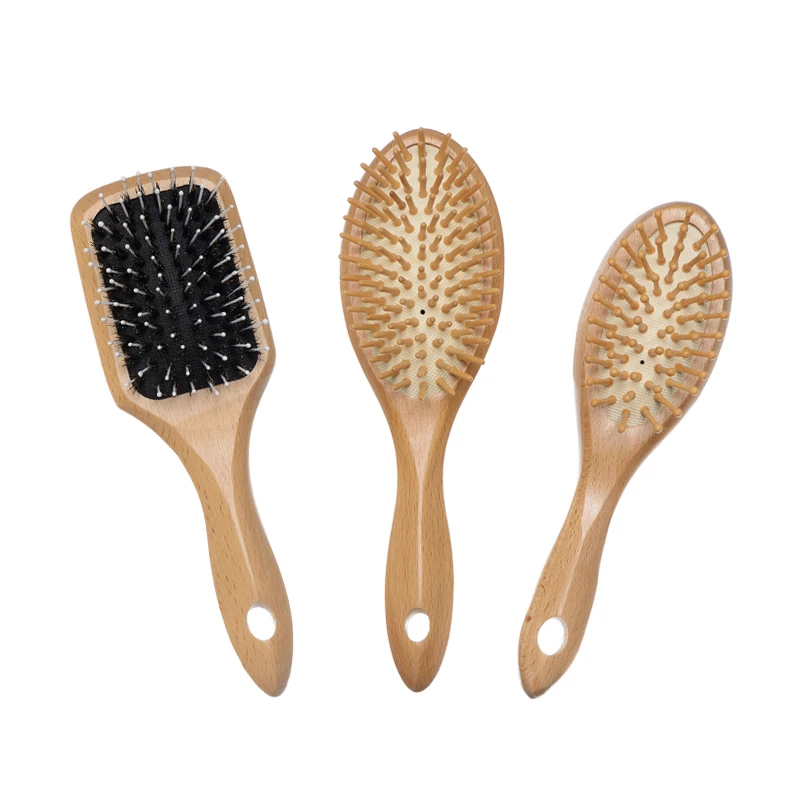 Brosse &agrave; cheveux en bois de h&ecirc;tre avec manche triangulaire sp&eacute;cial