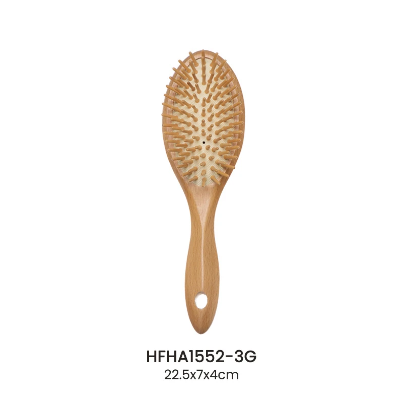 Brosse &agrave; cheveux en bois de h&ecirc;tre avec manche triangulaire sp&eacute;cial
