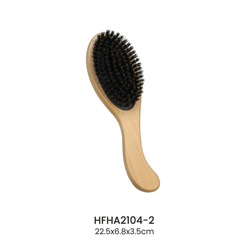 Brosse &agrave; cheveux ergonomique en bois Schima Superba avec poign&eacute;e incurv&eacute;e