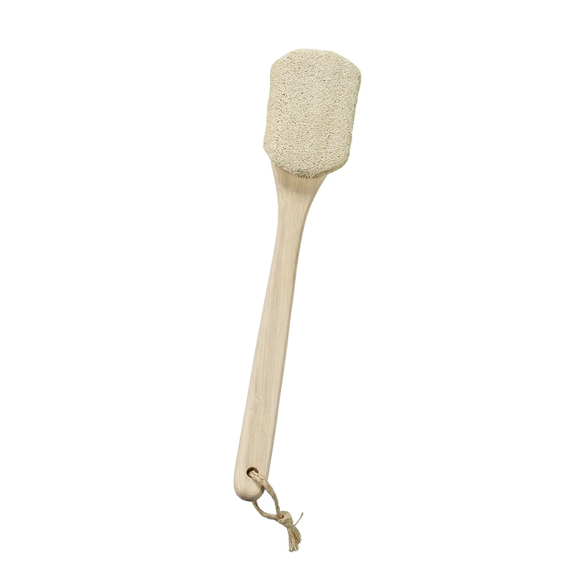 Brosse pour le corps en luffa naturel &agrave; long manche en bois